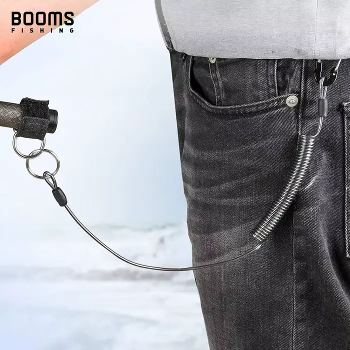 Lanière enroulée pêche Booms T01 2M : corde avec mousqueton pour attacher cannes, bateau et camping