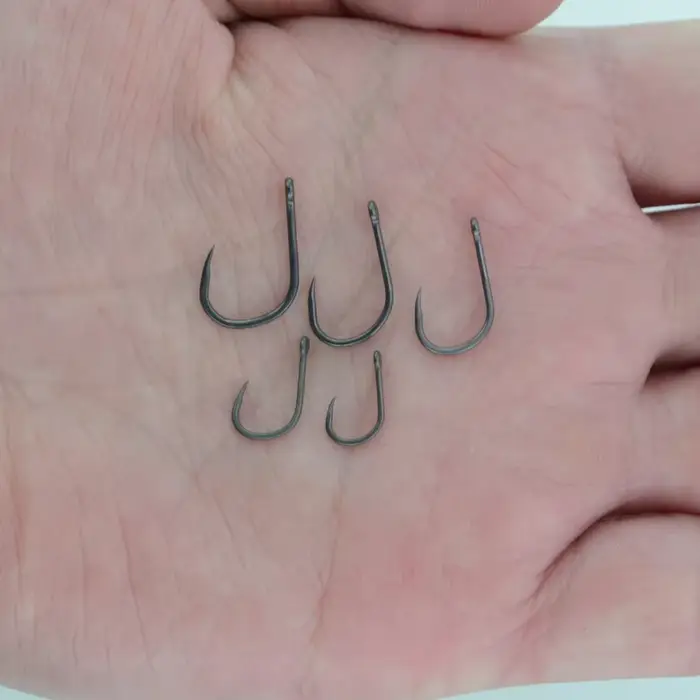 Hameçons de pêche sans ardillon Hirisi 50 pièces, acier inoxydable haute teneur en carbone avec revêtement PTFE